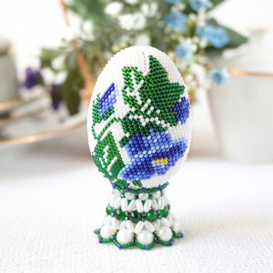Bluebell Easter egg Beaded Easter décor Flower decorative egg Table Easter decoration Spring holiday décor