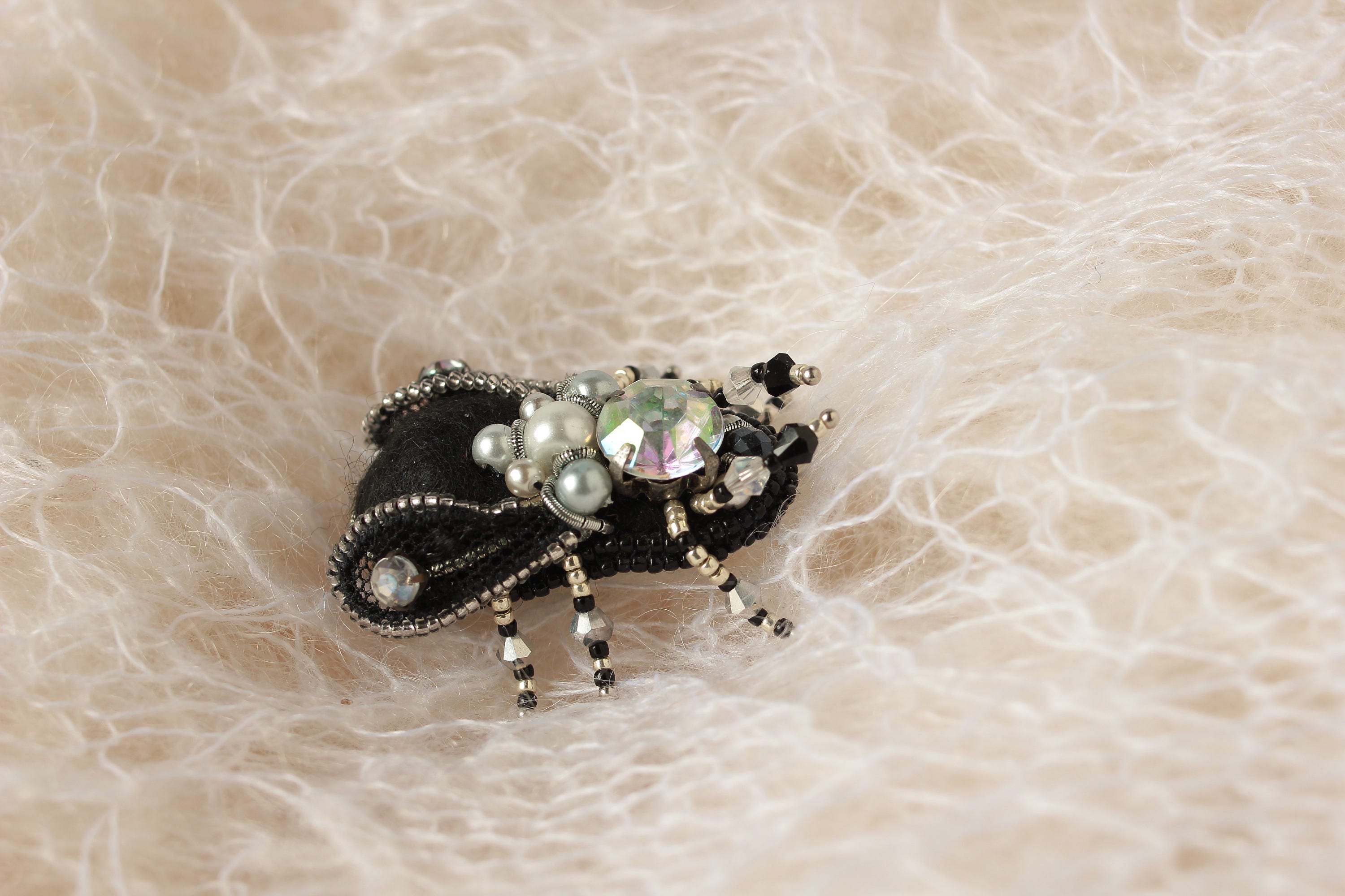 Embroidered Insect brooch Halloween gift Beetle brooch insect - Etsy España