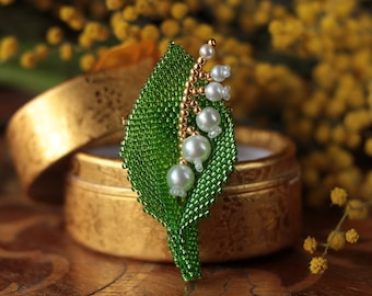 Lily of the Valley Brooch: Beaded Floral Pearl Jewelry