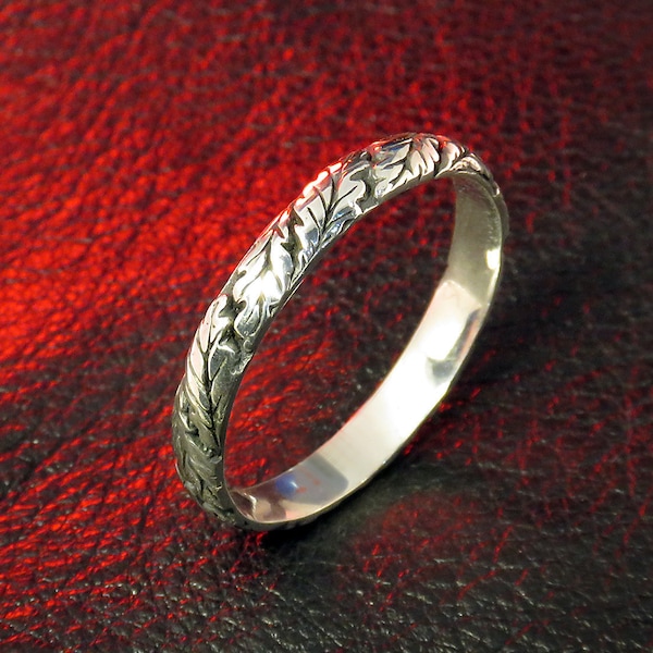 Sterling Silver Oak Leaf Ring, Unisex Band, Latvian Jewelry