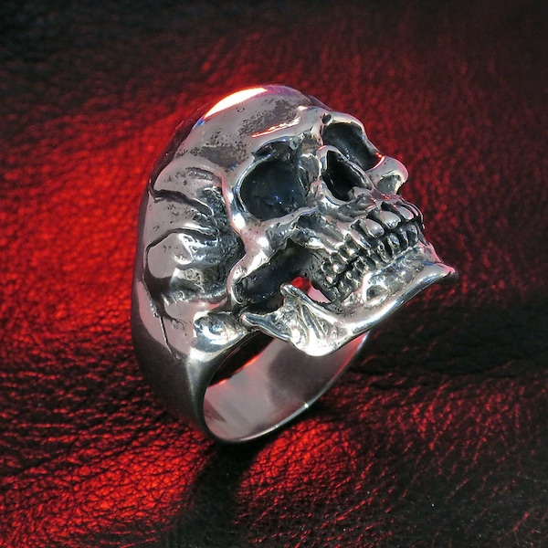 Énorme bague tête de mort, bijoux tête de mort en argent sterling, bijoux occultes, bague de motard, création unique d'art pour bijoux