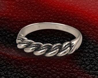 Namejs Sterling Silver Ring