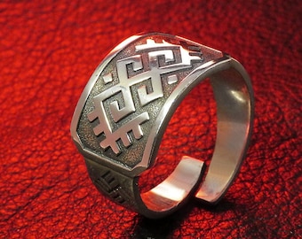 Anello in argento sterling regolabile: antico segno lettone Baltais Zalktis