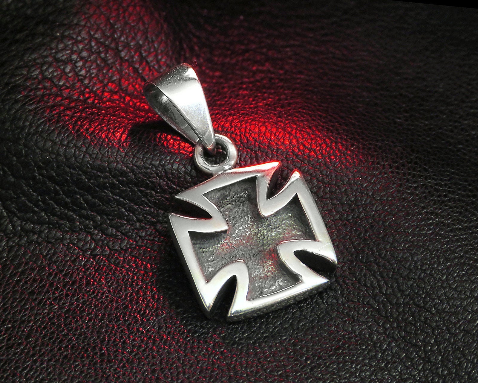 Sterling Silver Maltese Cross Pendant | Gothic Cross Necklace | Unisex ...