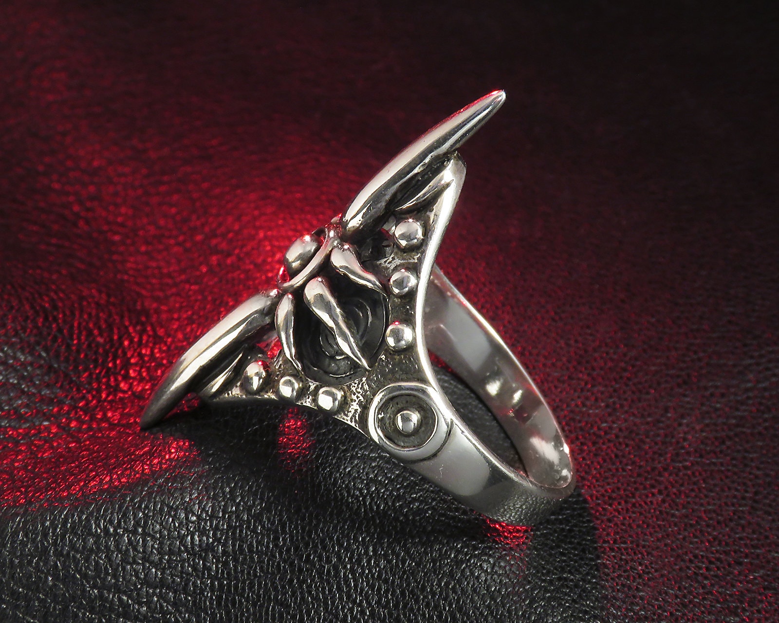 H. R. Giger Inspired Ring, Crazy Gothic Ring, Occult Jewelry - Etsy