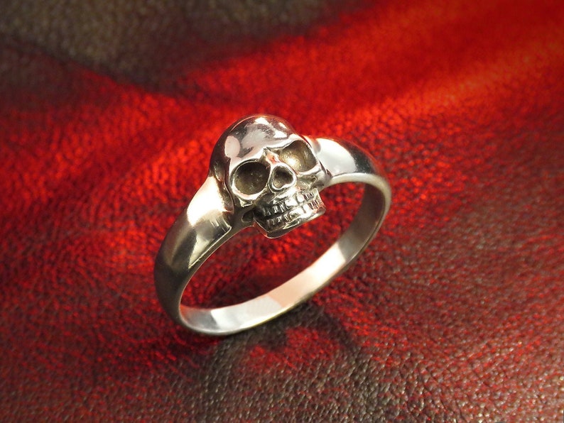 Bague tête de mort en argent sterling pour homme et femme, bijoux tête de mort, bague motard, anneau en argent, bague en argent pour homme, bijoux occultes, bague tête de mort pour femme image 1