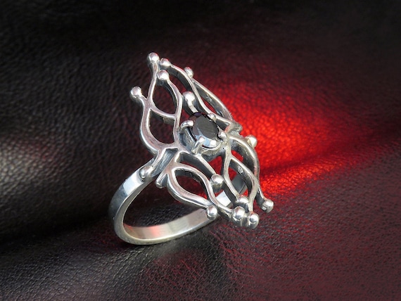 ブラックキュービックジルコニア付きレースゴシックスターリング 