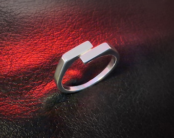 Minimalist Open Ring | Geometric Silver Statement Jewelry | Modern Unisex Band