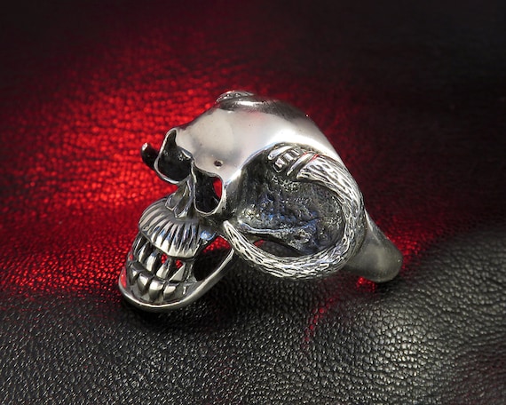 Bold by Priyaasi Silver-Plated Skull Ring for Men