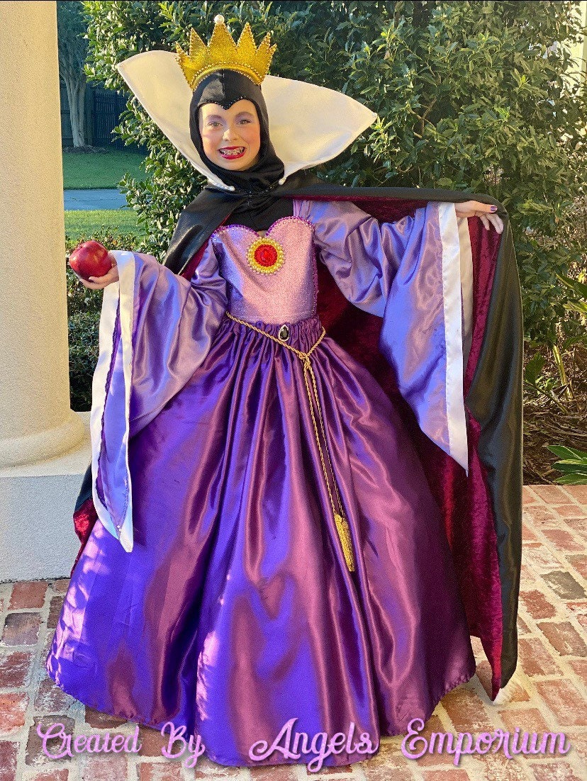 Disney Princess Women's Villains Evil Queen Nightgown Sleep Shirt X-Small  Black