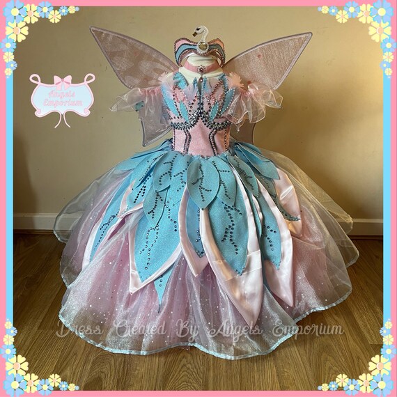 swan lake dress to impress (Classic Stories) Martinez, Teresa, Clover, Peter: 9781946260802: Books Thoughts on outfit, theme was