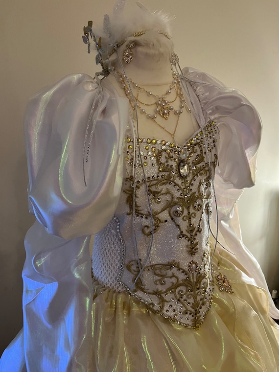 Cinderella, french flapper fashion, 8 - AI Photo Generator - starryai