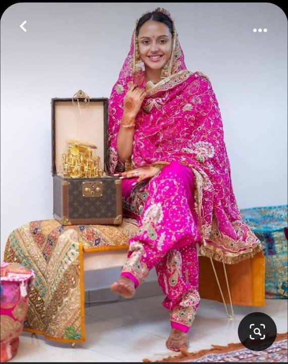 Latest Indian Punjabi Suit Designs | Maharani Designer Boutique