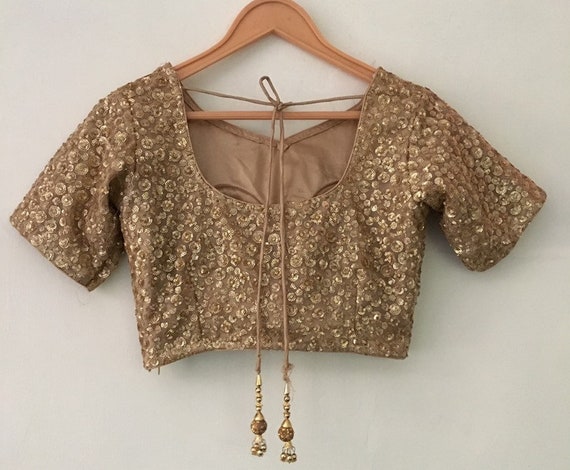 Blusa hecha a medida con lentejuelas doradas para saree lehenga