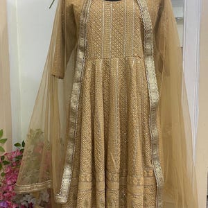 チカンカリ アナルカリ ドレス ガウン 結婚式用 プラスサイズ スーツ パキスタン ドレス デザイナー インド 女性 衣装