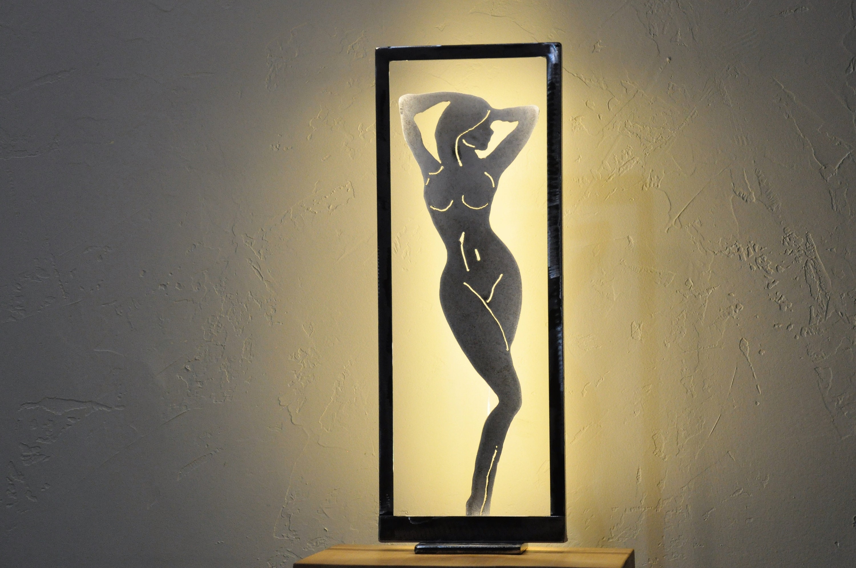 Lampe Silhouette de Femme, Fait Mains, Lampe à Poser