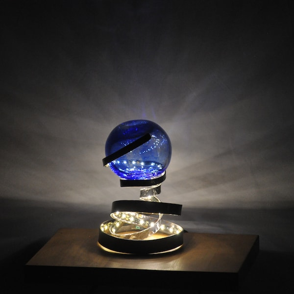 lampe métal et verre soufflé bleu, Lampe d'ambiance