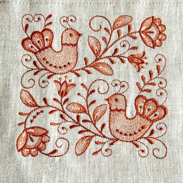 Toalla de cocina de lino bordada: Diseño de pájaros y flores de Talavera - Colores azul, terracota y verde azulado intenso