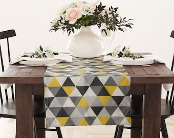 Moderner geometrischer Tischläufer aus Baumwolle mit Dreiecksprint und wasserfester Beschichtung