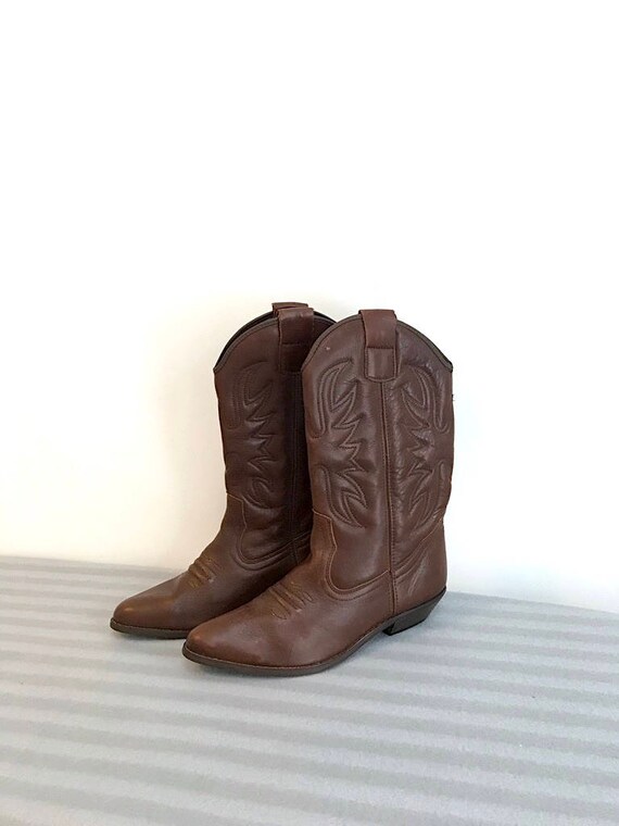 botas vaqueras bordadas