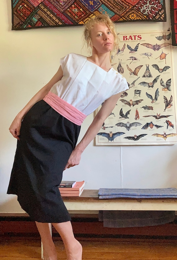black and white dress with pink belt Black White Pink Colorblock 1960s Mod Midcentury Dress and Wide Belt  Shoulder Buttons Pencil Shift Sheath Dress Size 6 8 28 Inch Waist Linen