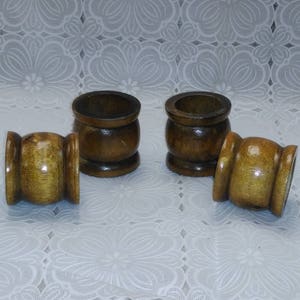 Vintage Wooden Napkin Rings Round Set of 4 Wood Holders (j)