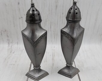 Vintage Art Deco LA France Metal Salt & Pepper Shakers 643 (4a)