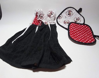 Minnie Mouse Dish Tea Towel Dress and Pot Holders Set of 3 Double Sided Fun Disney Kitchen ( (1)