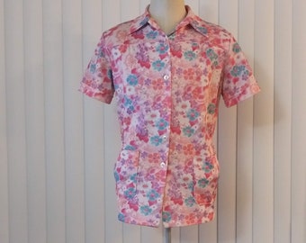 60s Pink Floral Smock Shirt w/ Large Front Pockets Vintage Smock Top White Blue & Purple Flowers Stretchy (f)