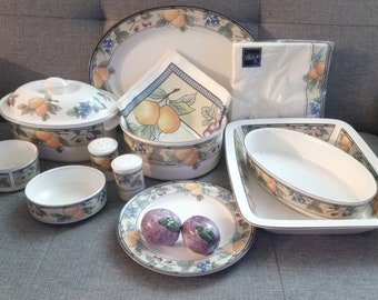 Vintage Garden Harvest by Mikasa Cream Intaglio Fruit & Leaves On Rim