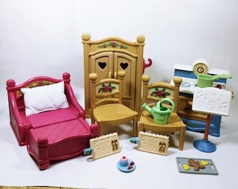 Vintage Fisher Price Briarberry 11pc Furniture & Accessories Daybed, Armoire, Stove Oven  (hsu)