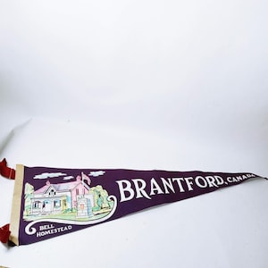 Campana de banderín de fieltro vintage Homestead Brantford Canadá (lvrs)