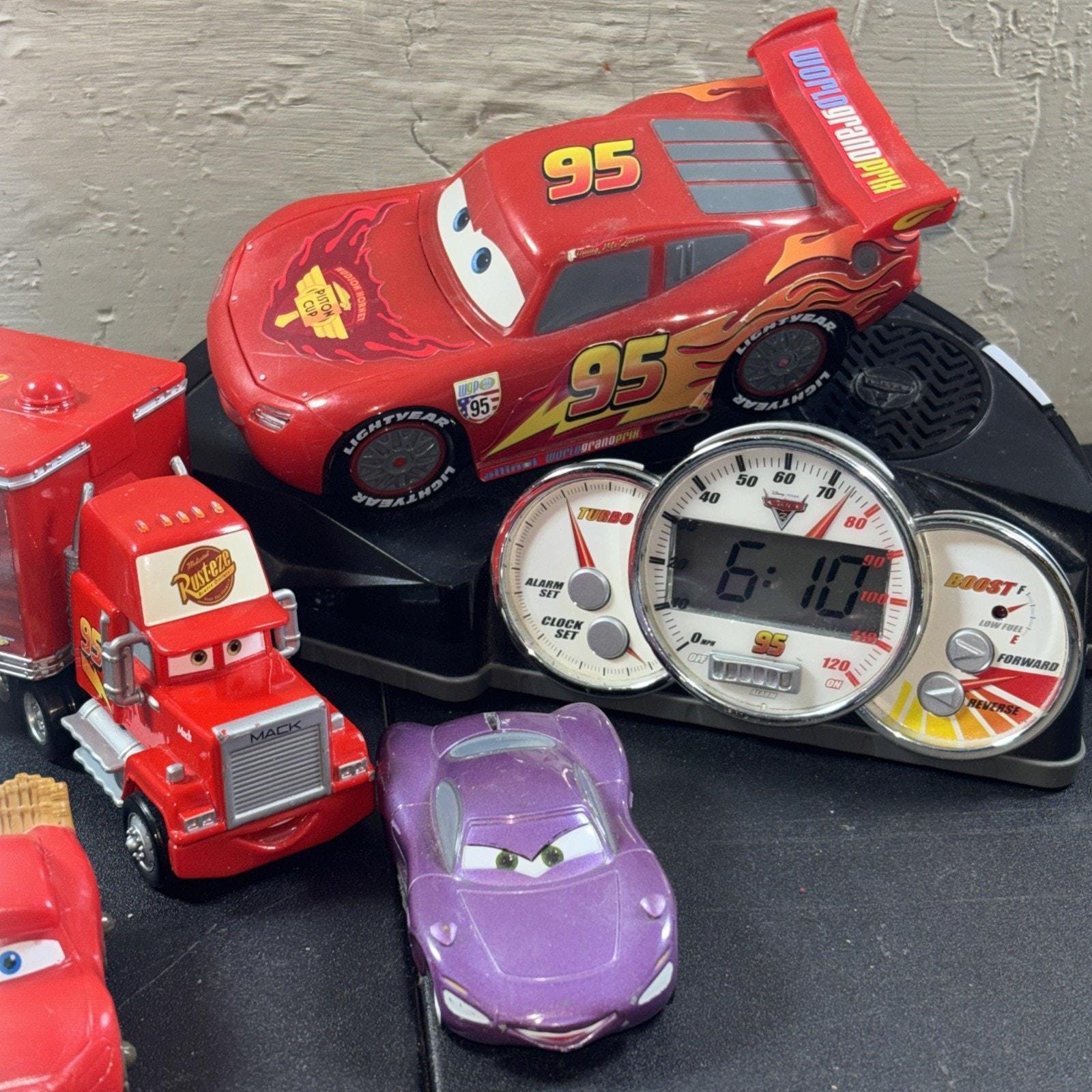 Disney Pixar Cars Toys Lot Lightning Mc Queen Tow Mater RC Talking