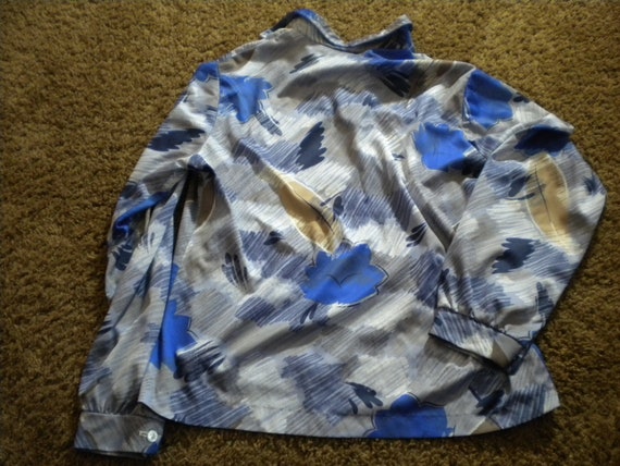 Funky 1970s Blue Blouse Sz M Vintage Crazy Leaf D… - image 8