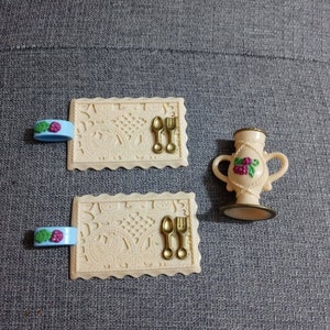 Mattel Fisher Price Briarberry Bear Collection Table Accessories Trays & Vase