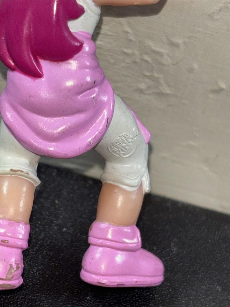 2002 Mariah Wong Chen Mao 3" Burger King Anime Action Figure Beyblade Bey Blade image 4