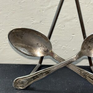Anthropologie Crossed Silver Plated Spoon Stand Plate/Napkin/Art Holder 4.75” image 4