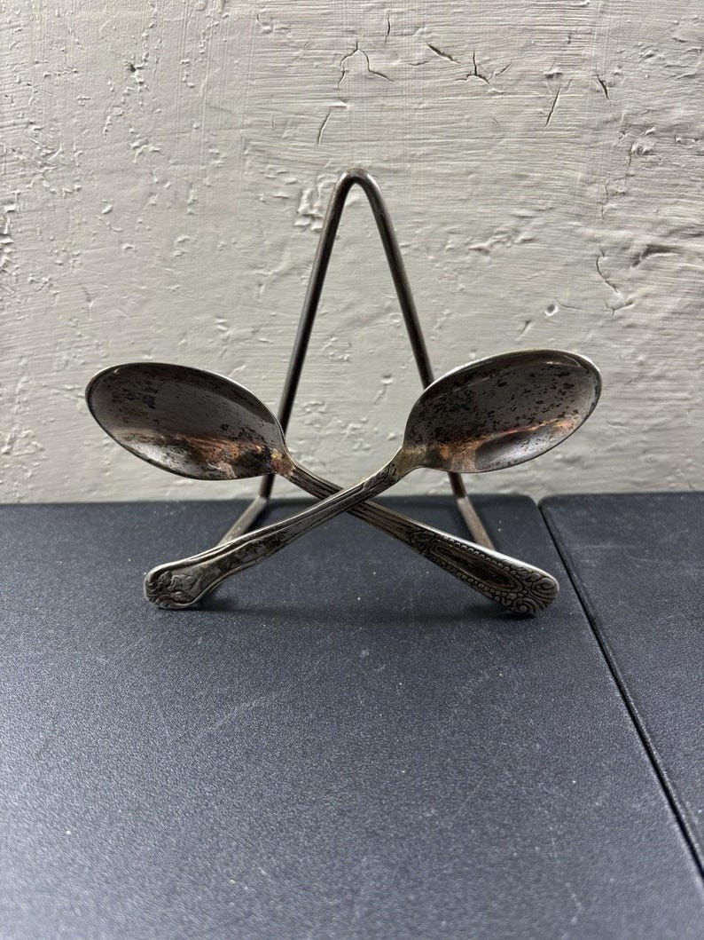 Anthropologie Crossed Silver Plated Spoon Stand Plate/Napkin/Art Holder 4.75” image 6