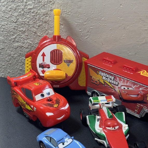 Disney Pixar Cars Toys Lot Lightning Mc Queen Tow Mater RC Talking