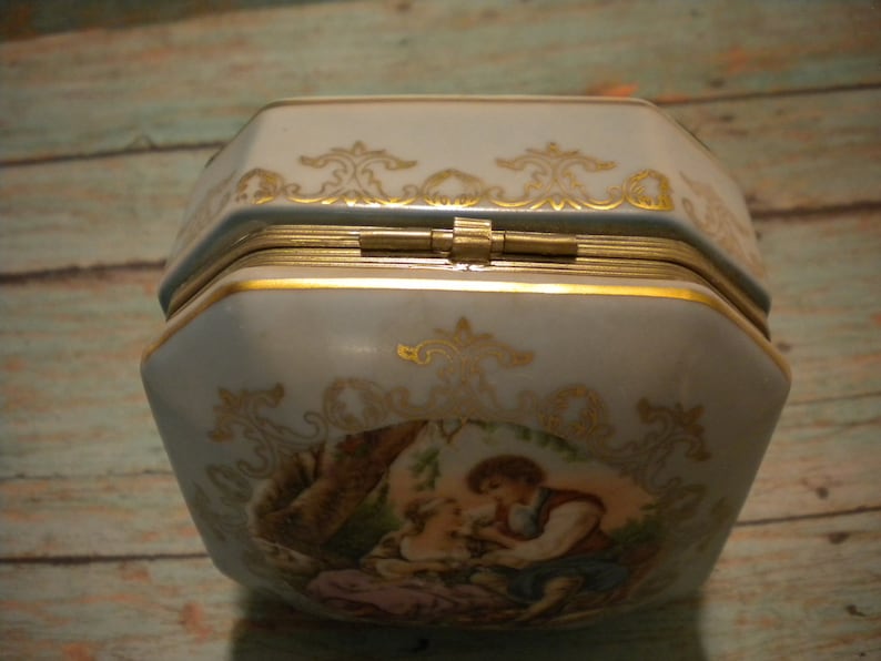 Vintage Blue /& Gold Victorian Trinket Box Hinged Floral Latch Romantic Couple Under a Tree 10