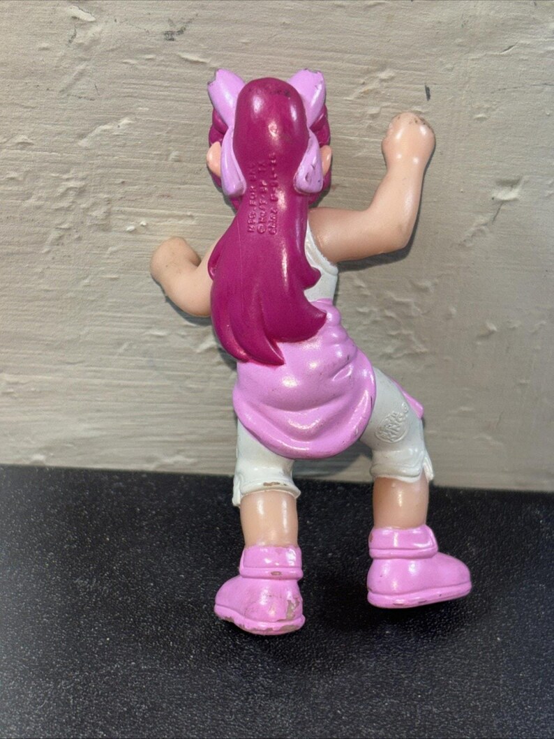 2002 Mariah Wong Chen Mao 3" Burger King Anime Action Figure Beyblade Bey Blade image 3