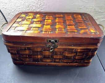 Vtg Hand-woven Rattan And Bamboo Storage Box 14” X 9” X 5.5”