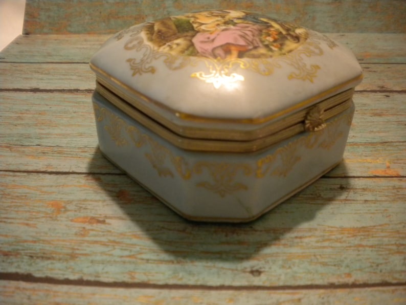 Vintage Blue /& Gold Victorian Trinket Box Hinged Floral Latch Romantic Couple Under a Tree 10