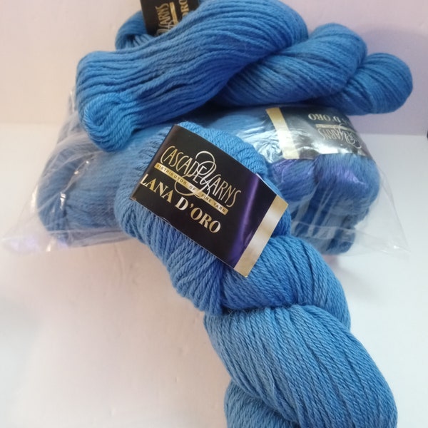 Cascade Blue Alpaca Yarn Lana D'Oro 50/50 Alpaca & Wool 660 yards (bin7)