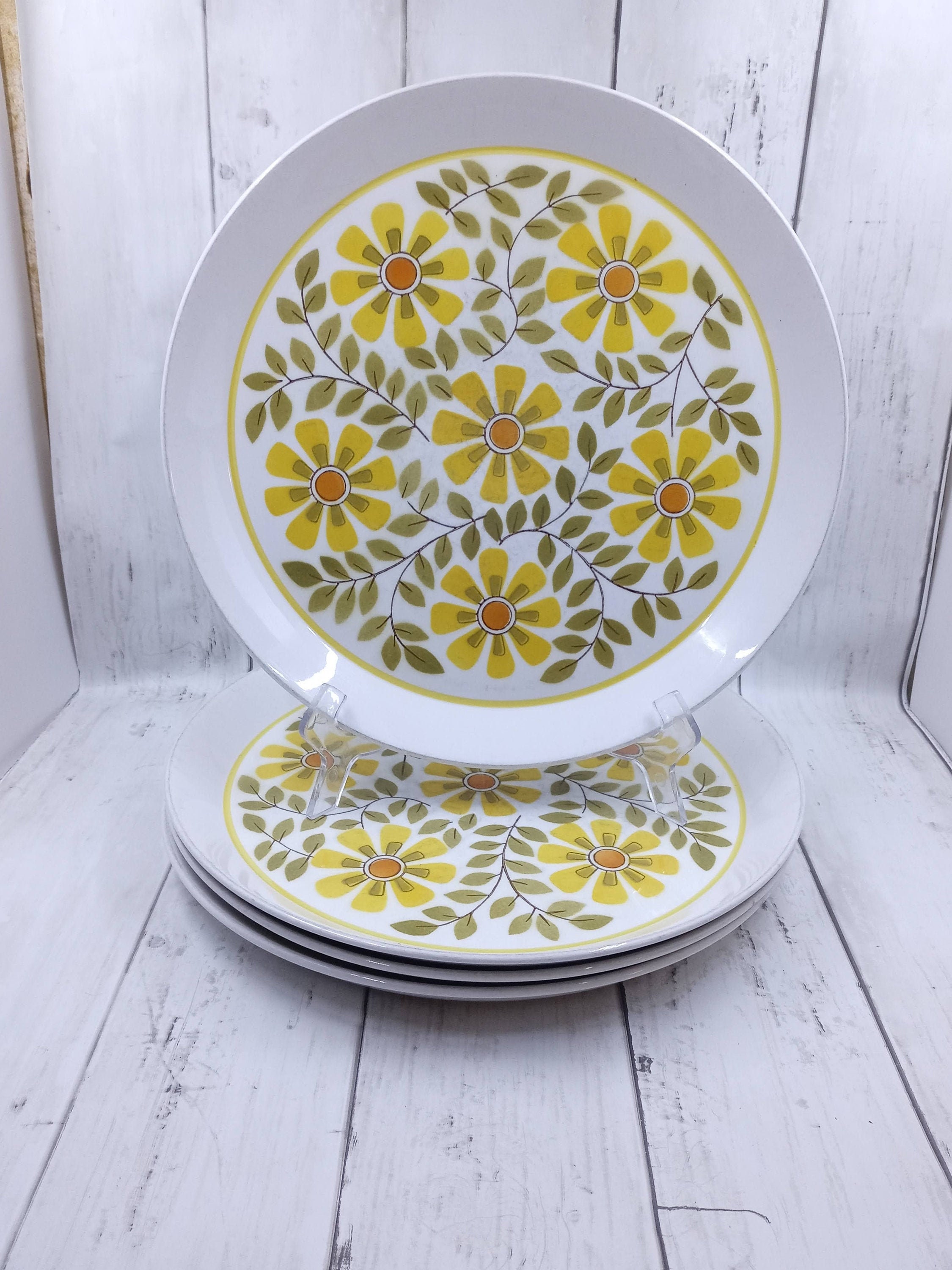Vintage Mikasa Duplex Trellis Yellow Dinner Plates by Ben Etsy