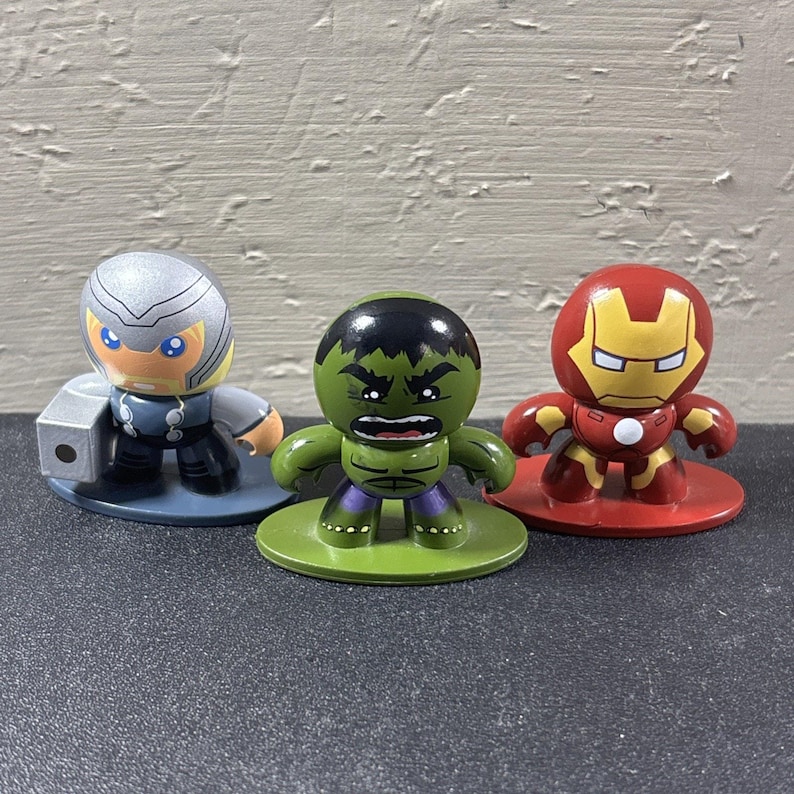 3 Hasbro Marvel Avengers Assemble Micro Muggs Hulk Thor & Iron Man Bild 1