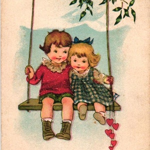 Vintage Valentine's Chubby Kids Boy & Girl Swinging Beaded Dress Hearts Tree Swing EUA Cartão Postal (2 @ 4)