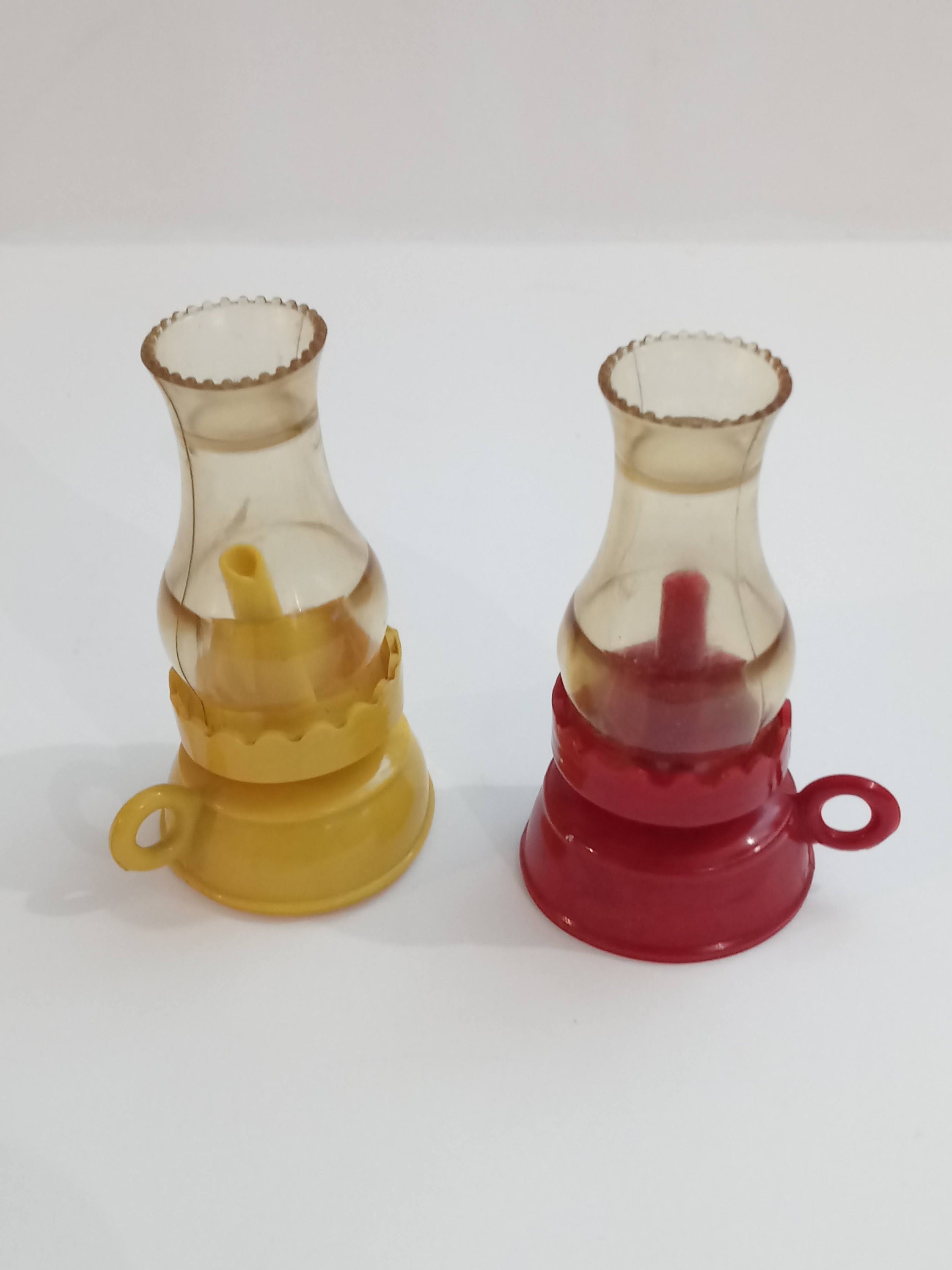 Vintage Plastic Kerosene Lamps Set of 2 Red & Yellow Mini Lamps (b9)
