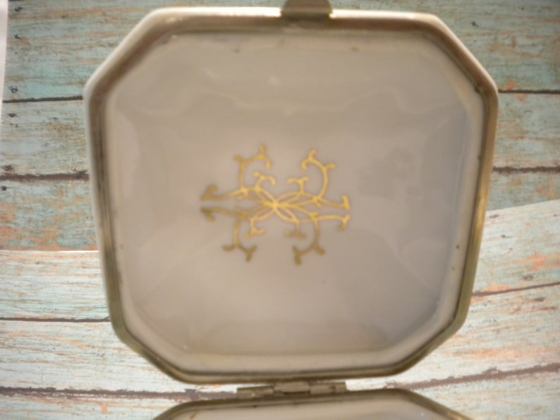Vintage Blue /& Gold Victorian Trinket Box Hinged Floral Latch Romantic Couple Under a Tree 10