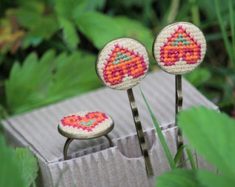 Hand Embroidered Heart Jewelry Set: Boho Ring & Hair Pins